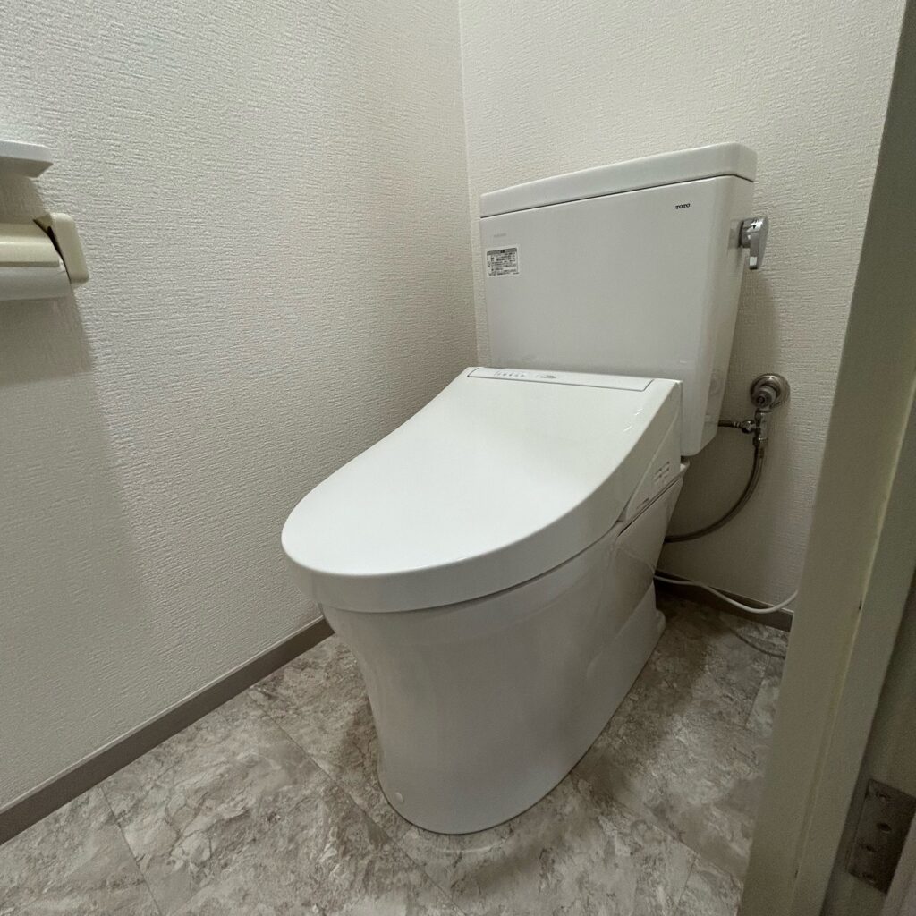 【トイレ施工事例】TOTO　ピュアレストQR