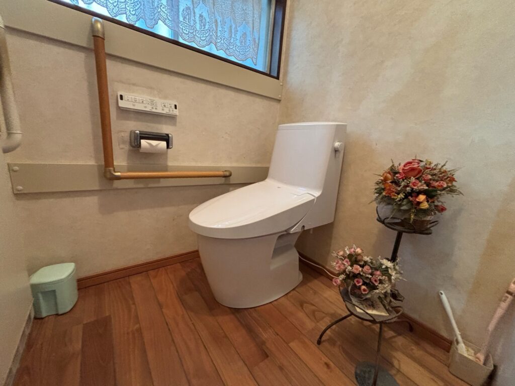 【トイレ施工事例】LIXIL LVシャワートイレ