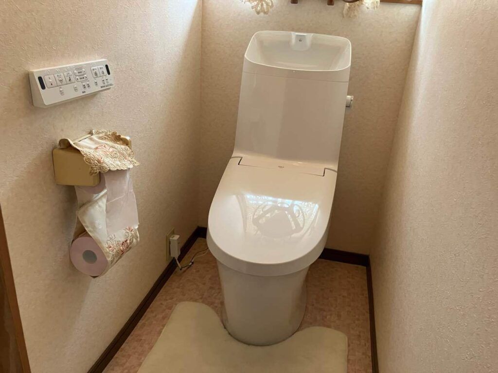 長与町｜トイレリフォーム｜LIXIL 一体型シャワートイレ｜Ｕ様邸